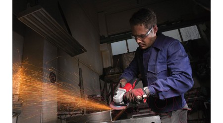 Угловая шлифовальная машина Milwaukee AGV 15-125 XE / 4933428127