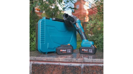 Угловая шлифовальная машина Bort BWS-21LI (93413571)