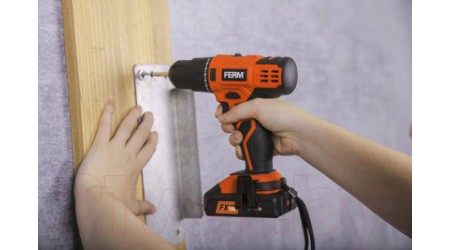Аккумуляторная дрель-шуруповерт Ferm CDM1164