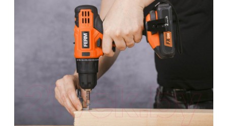 Аккумуляторная дрель-шуруповерт Ferm CDM1164