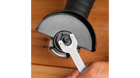 Угловая шлифовальная машина Deko DKAG750 / 063-4164