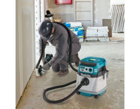 Пылесос Makita DVC150LZ
