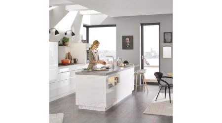 Смеситель GROHE Essence 30269000 