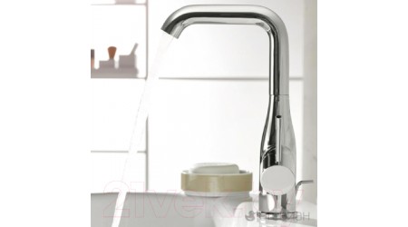 Смеситель GROHE Essence New 23541001 