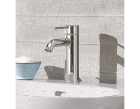 Смеситель GROHE Essence New 23590001 