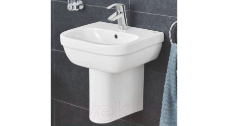 Умывальник GROHE Euro 45 39324000