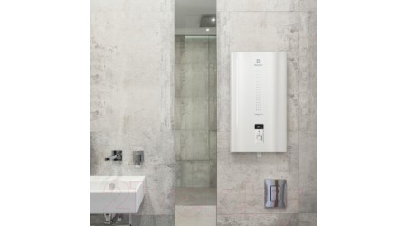 Накопительный водонагреватель Electrolux EWH 30 Centurio IQ 2.0
