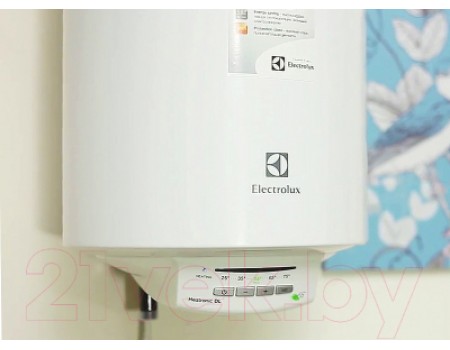 Накопительный водонагреватель Electrolux EWH 50 Heatronic DL Slim DryHeat