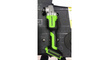 Угловая шлифовальная машина Greenworks GD24AG бесщеточная 24V / 3200207UA (c АКБ 2Ач и ЗУ)