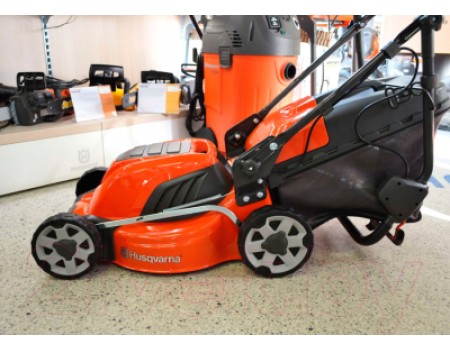 Газонокосилка электрическая Husqvarna LC 141C (967 09 93-01)