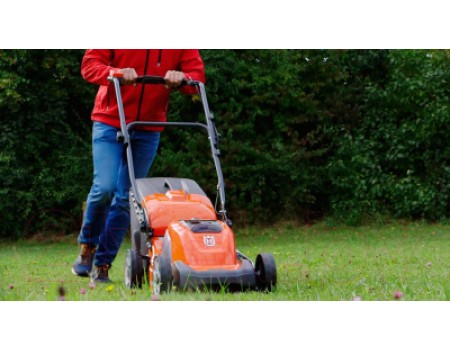 Газонокосилка электрическая Husqvarna LC 141VLi (967 09 92-01)