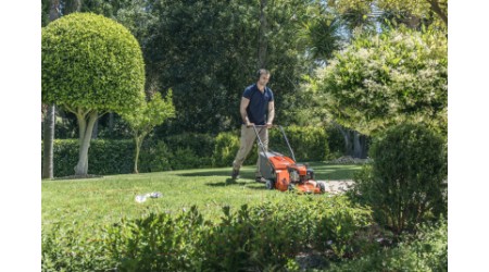 Газонокосилка бензиновая Husqvarna LC 247S (970 54 12-01)