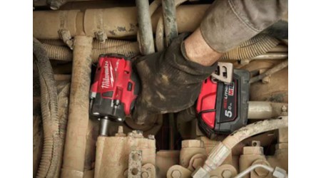 Аккумуляторный гайковерт Milwaukee M18FIW2F38-0X FUEL / 4933478650