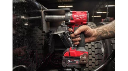 Аккумуляторный гайковерт Milwaukee M18FIW2F38-0X FUEL / 4933478650