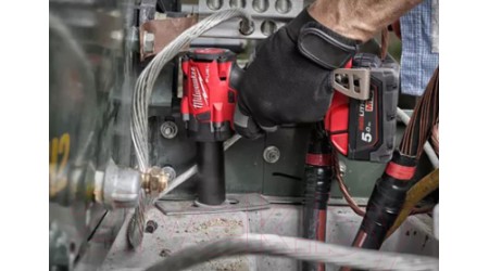 Аккумуляторный гайковерт Milwaukee M18FIW2F38-0X FUEL / 4933478650