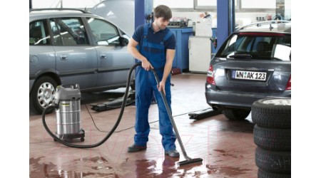 Профессиональный пылесос Karcher NT 38/1 Me Classic (1.428-538.0)