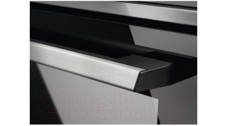 Электрический духовой шкаф Electrolux OEE5C71X