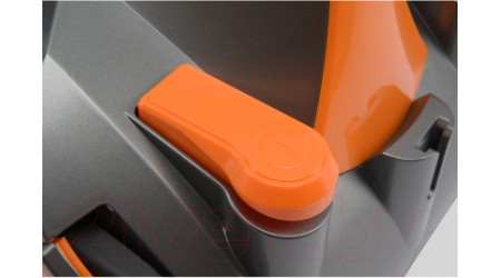 Пылесос Polaris PVC 1817