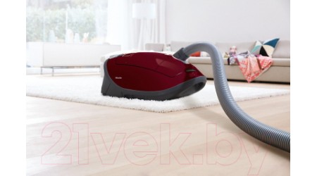 Пылесос Miele SGDA3 Complete C3 Pure Red (ежевичный красный)