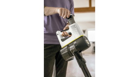 Вертикальный пылесос Karcher VC 4 Cordless Car (1.198-632.0)